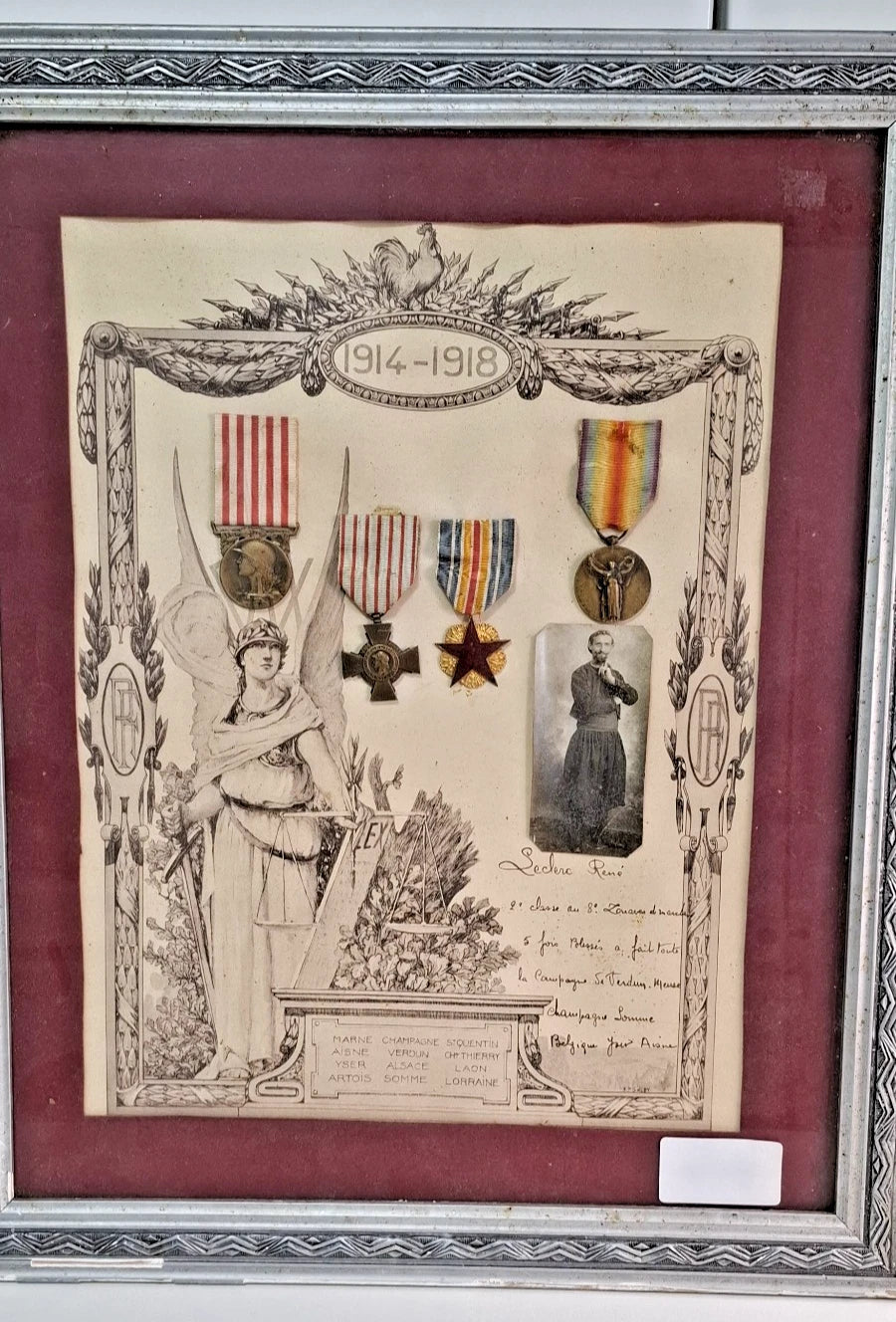Cadre de René Leclerc du 8e Zouaves de Marche avec ses médailles