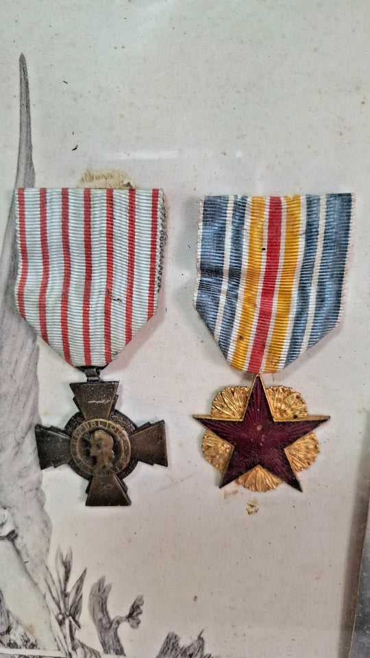 Cadre de René Leclerc du 8e Zouaves de Marche avec ses médailles