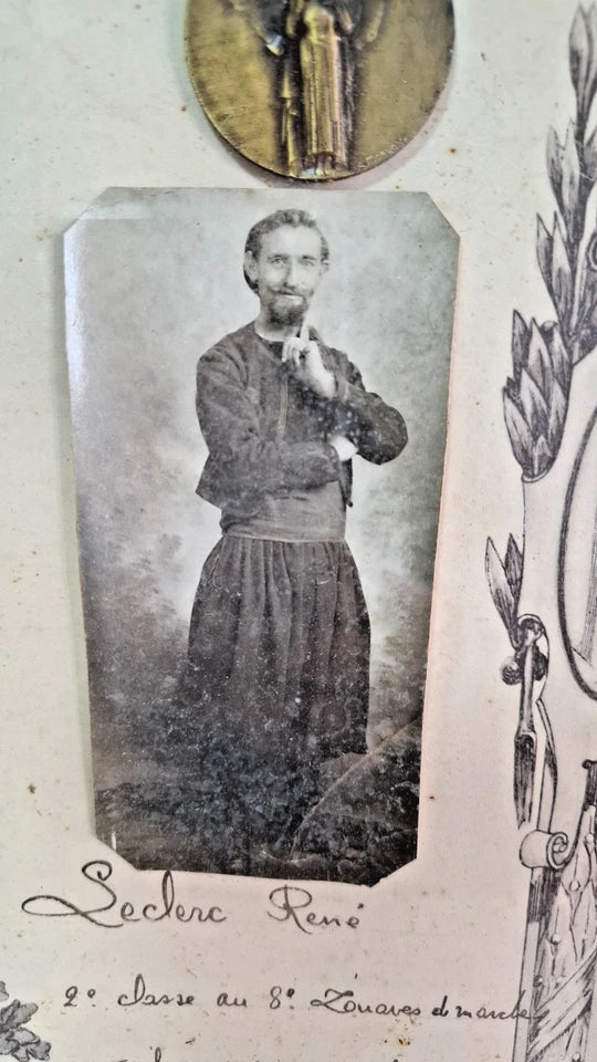Cadre de René Leclerc du 8e Zouaves de Marche avec ses médailles